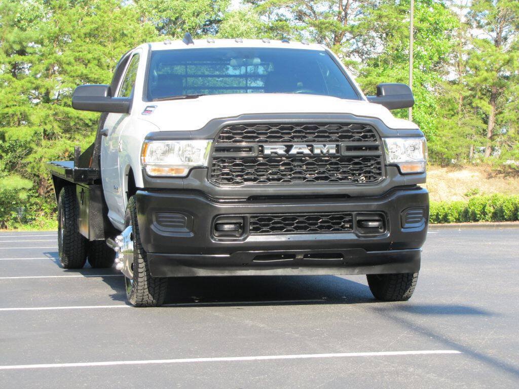 Used 2022 RAM 3500 Tradesman RWD image 9