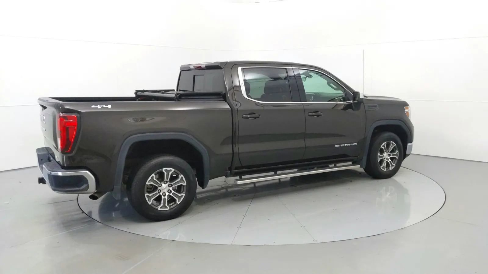 Used 2020 GMC Sierra 1500 SLE w/ SLE Convenience Package image 7