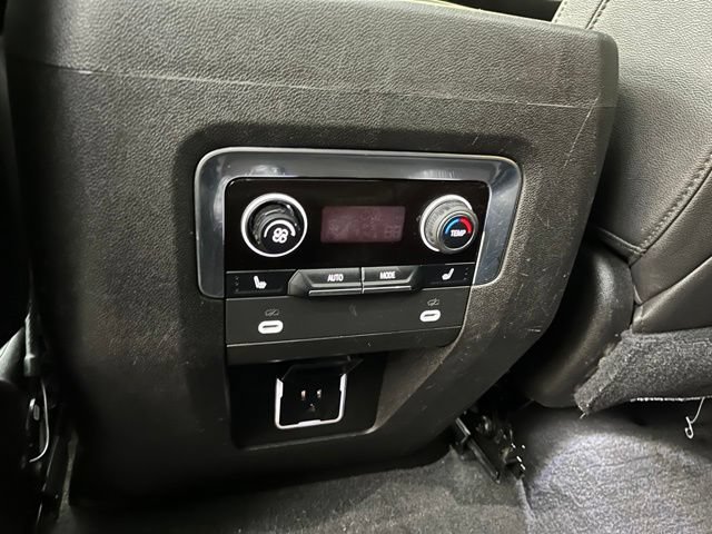 Used 2021 Chevrolet Tahoe LT w/ Luxury Package AWD/4WD image 39
