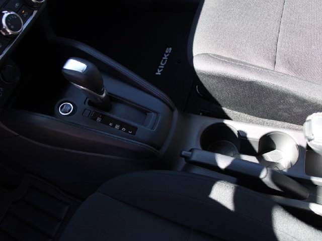 Certified 2025 Nissan Kicks Play S FWD image 21