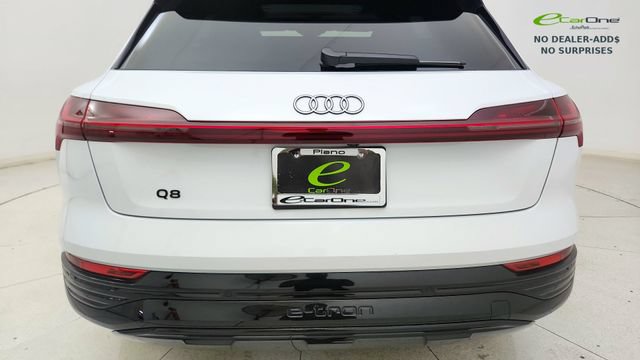 Used 2024 Audi Q8 e-tron Prestige w/ Prestige Package AWD/4WD image 12