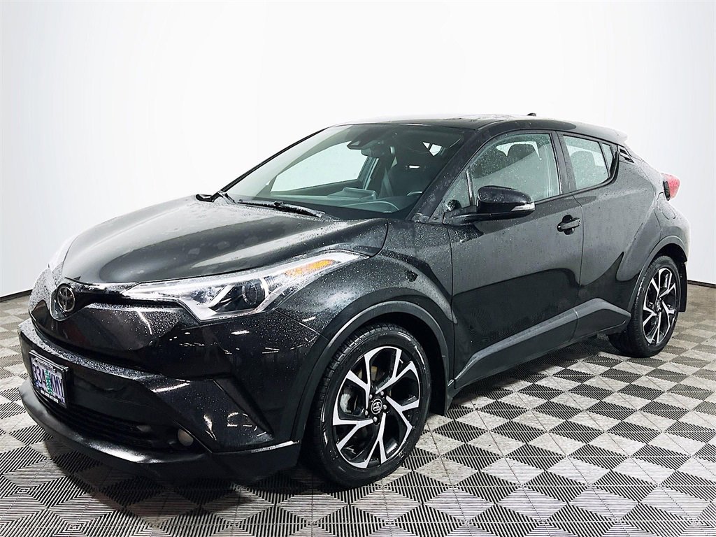 Certified 2018 Toyota C-HR XLE image 4