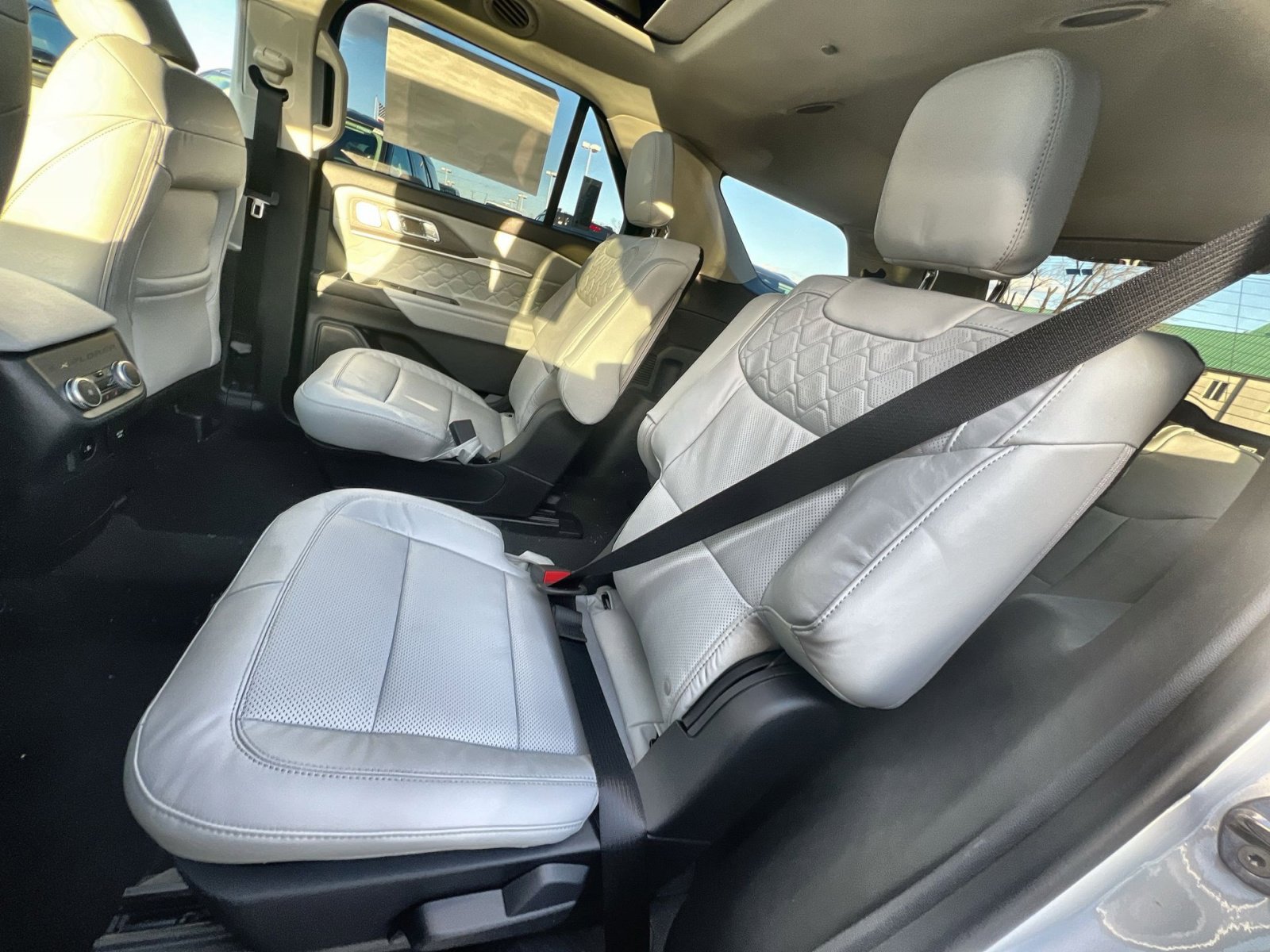 New 2026 Ford Explorer Platinum w/ LUX Leather Package image 25