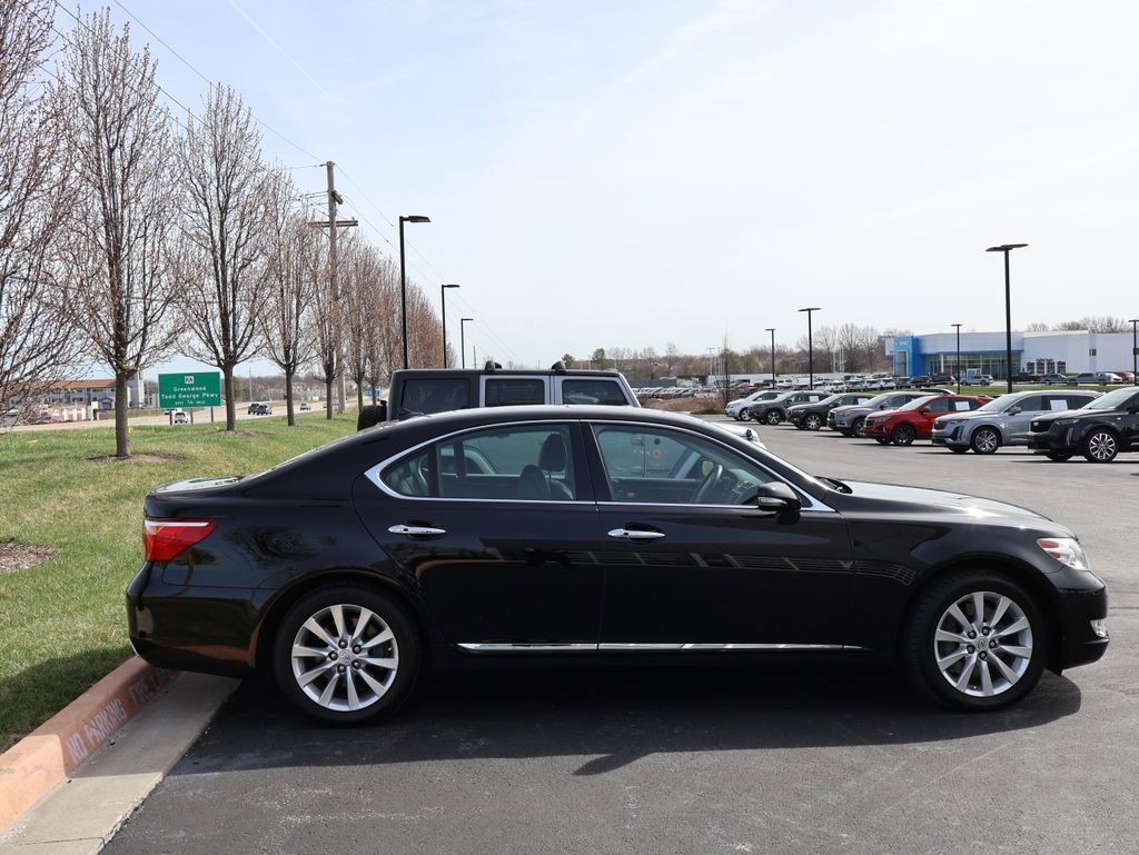 Used 2010 Lexus LS 460 AWD image 9