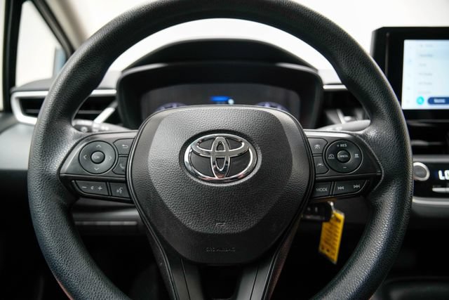 Used 2024 Toyota Corolla LE FWD image 32