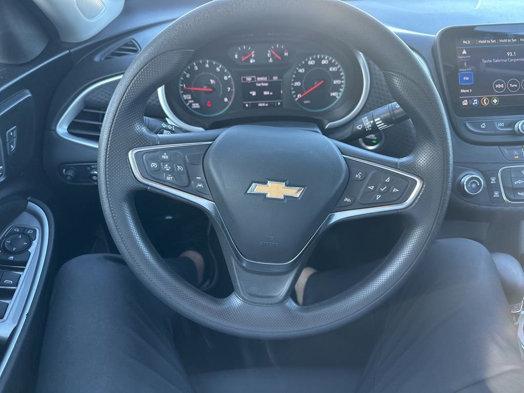 Used 2025 Chevrolet Malibu LS image 10