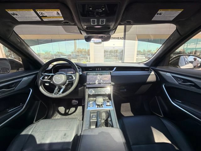 Used 2022 Jaguar F-PACE SVR AWD/4WD image 10