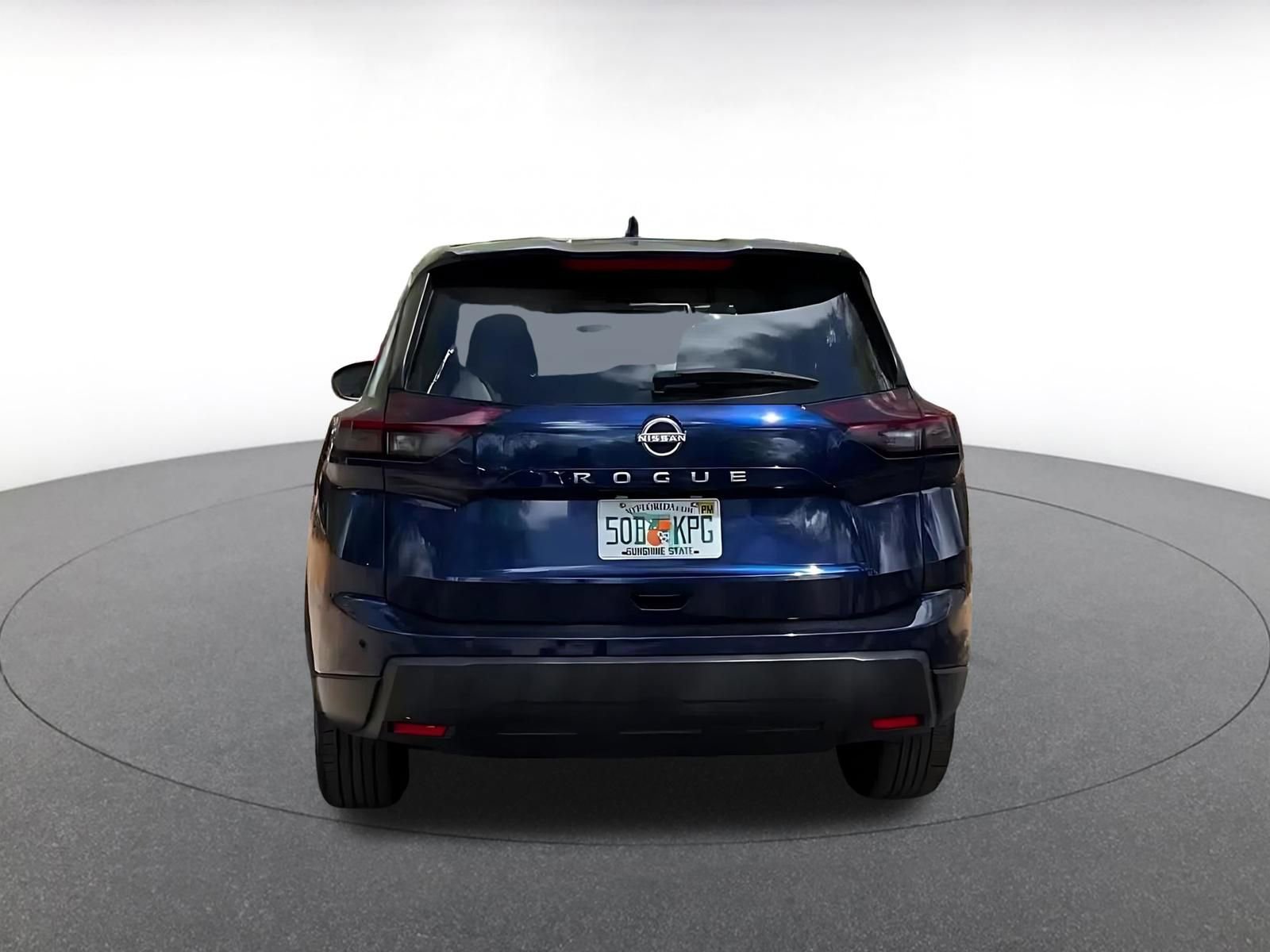 Used 2025 Nissan Rogue SV FWD image 12