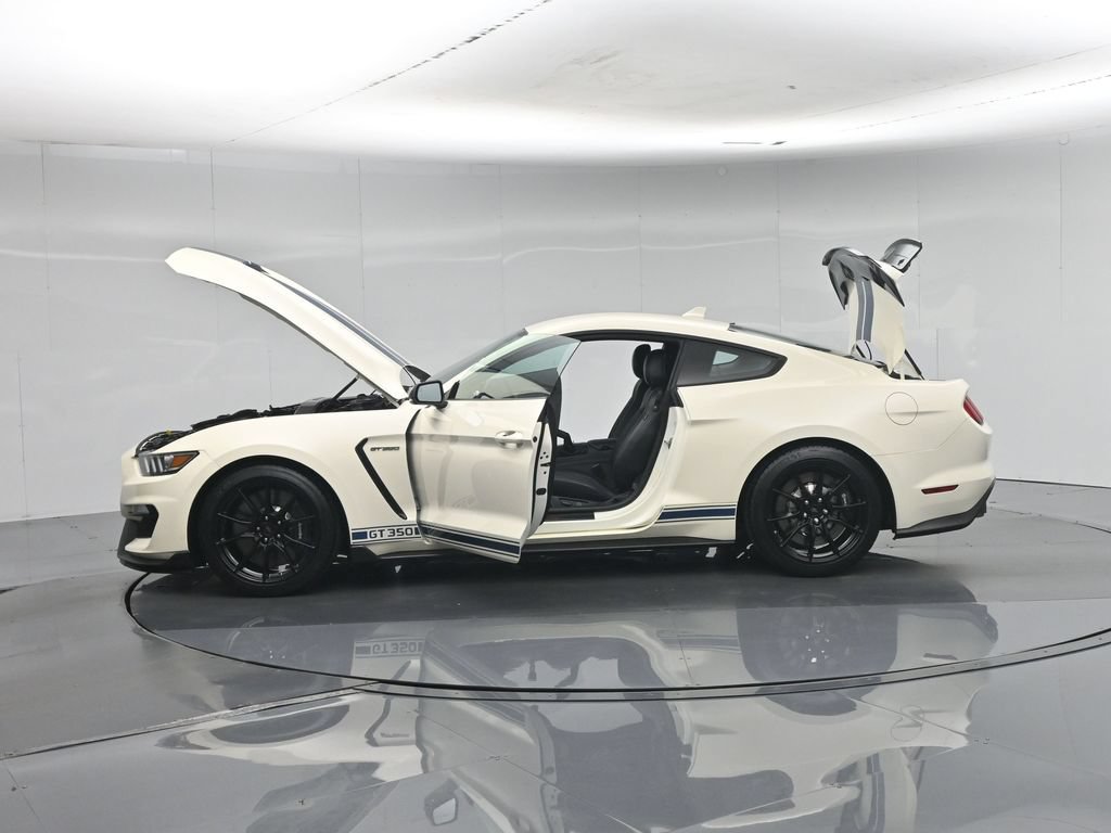 Used 2020 Ford Mustang Shelby GT350 w/ Technology Package RWD image 33