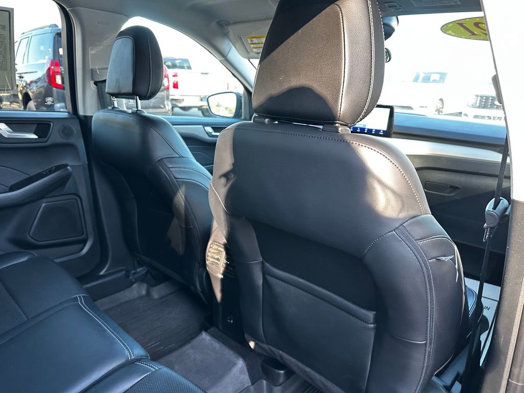 Used 2021 Ford Escape SEL w/ Technology Package image 46