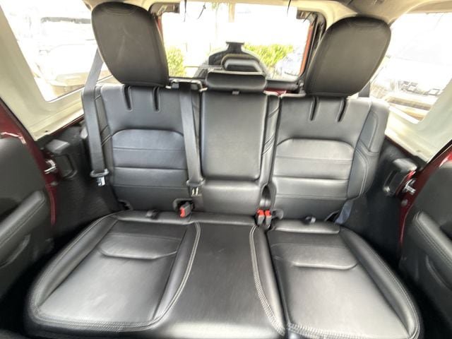 Used 2021 Jeep Wrangler Unlimited Sahara w/ Cold Weather Group AWD/4WD image 23