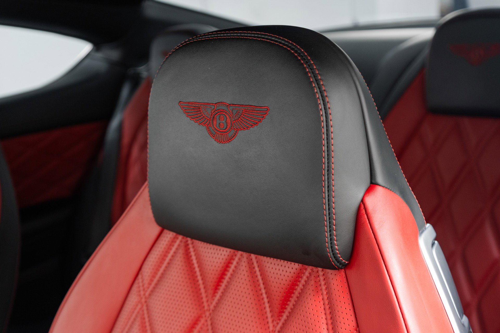 Used 2015 Bentley Continental GT V8 S image 27