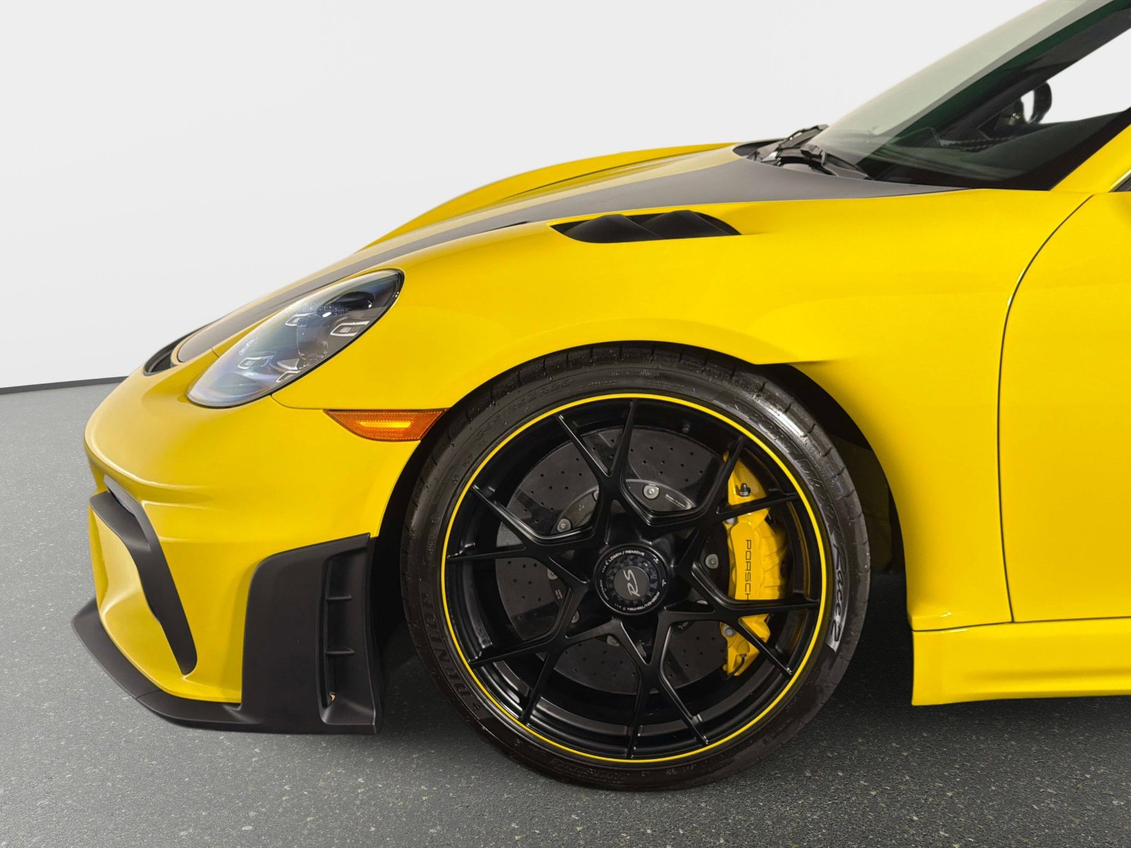 Used 2024 Porsche 718 Boxster Spyder RS w/ Weissach Package RWD image 14