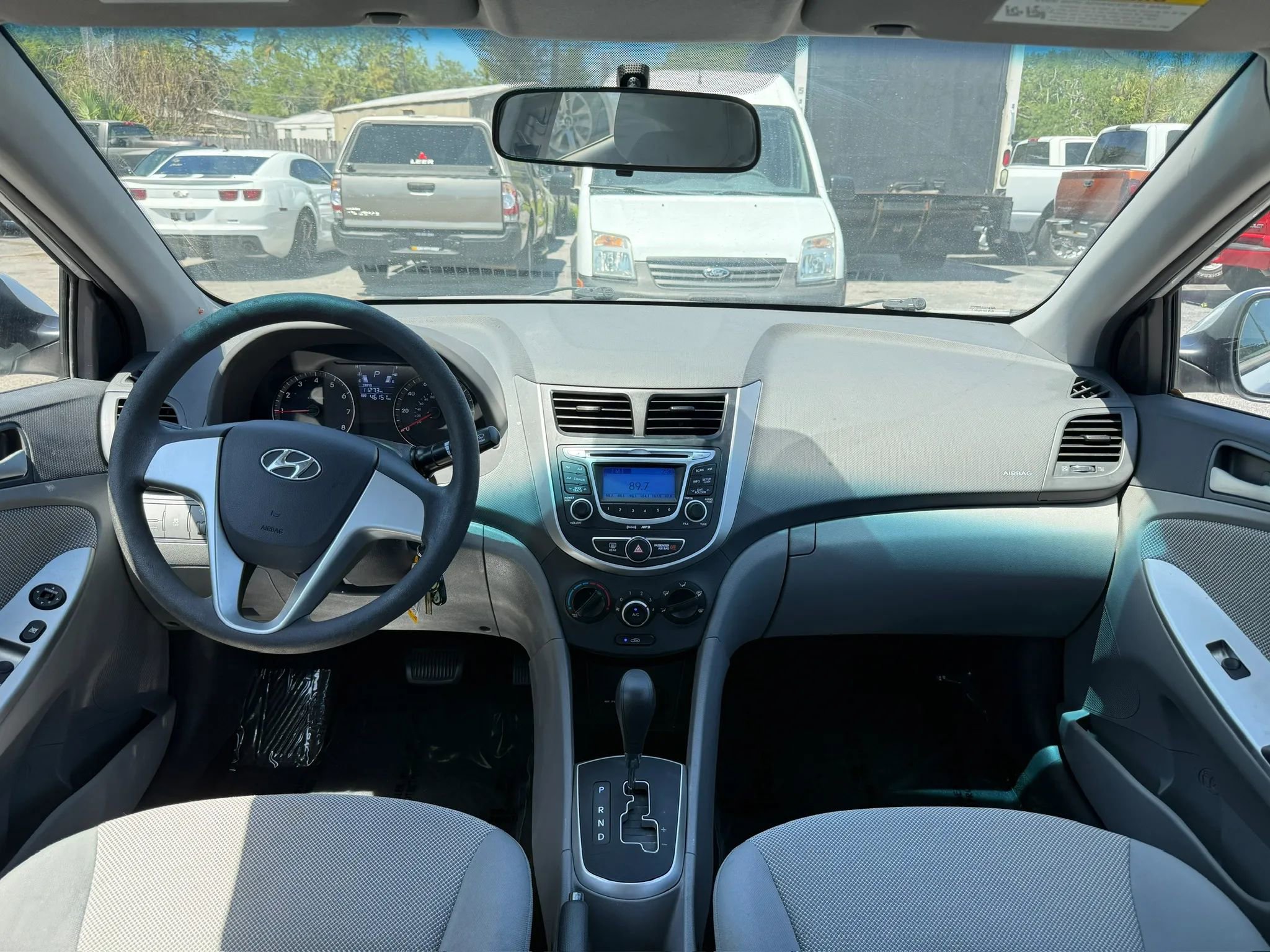 Used 2012 Hyundai Accent GLS FWD image 7