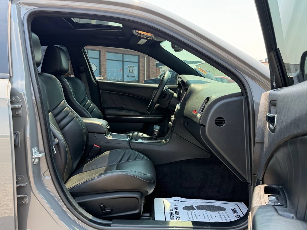 Used 2018 Dodge Charger SRT Hellcat w/ Harman/Kardon Audio Group RWD image 14