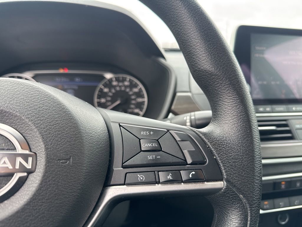 Used 2023 Nissan Altima 2.5 SV image 23