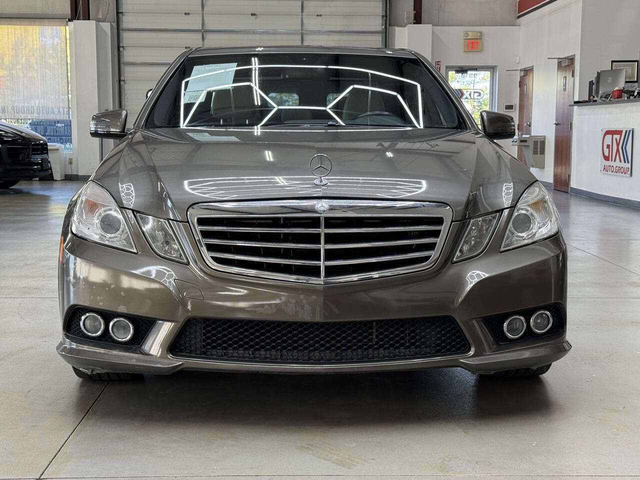Used 2010 Mercedes-Benz E 350 Sedan w/ Premium 1 Pkg image 4