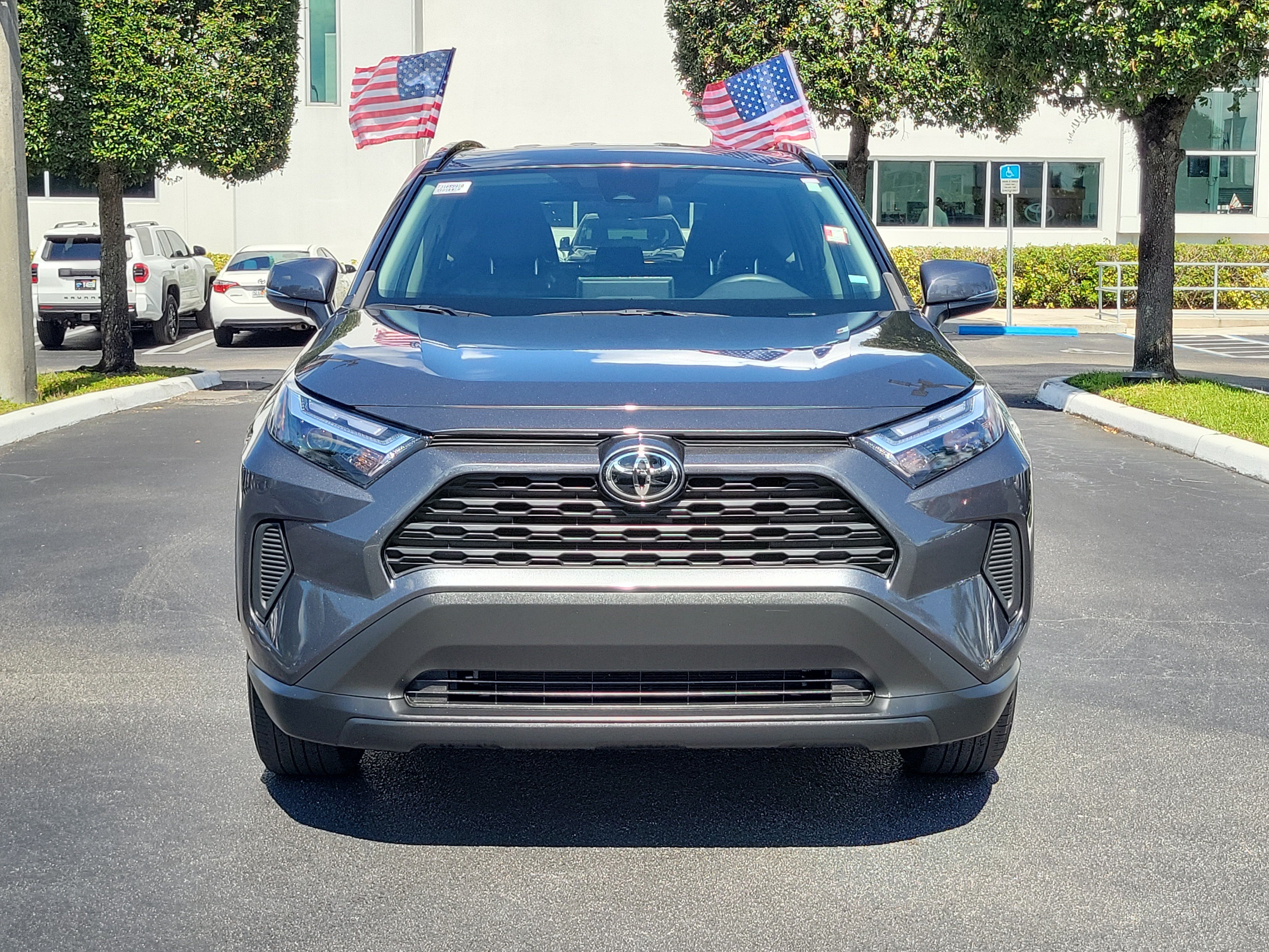 Used 2023 Toyota RAV4 XLE FWD image 4