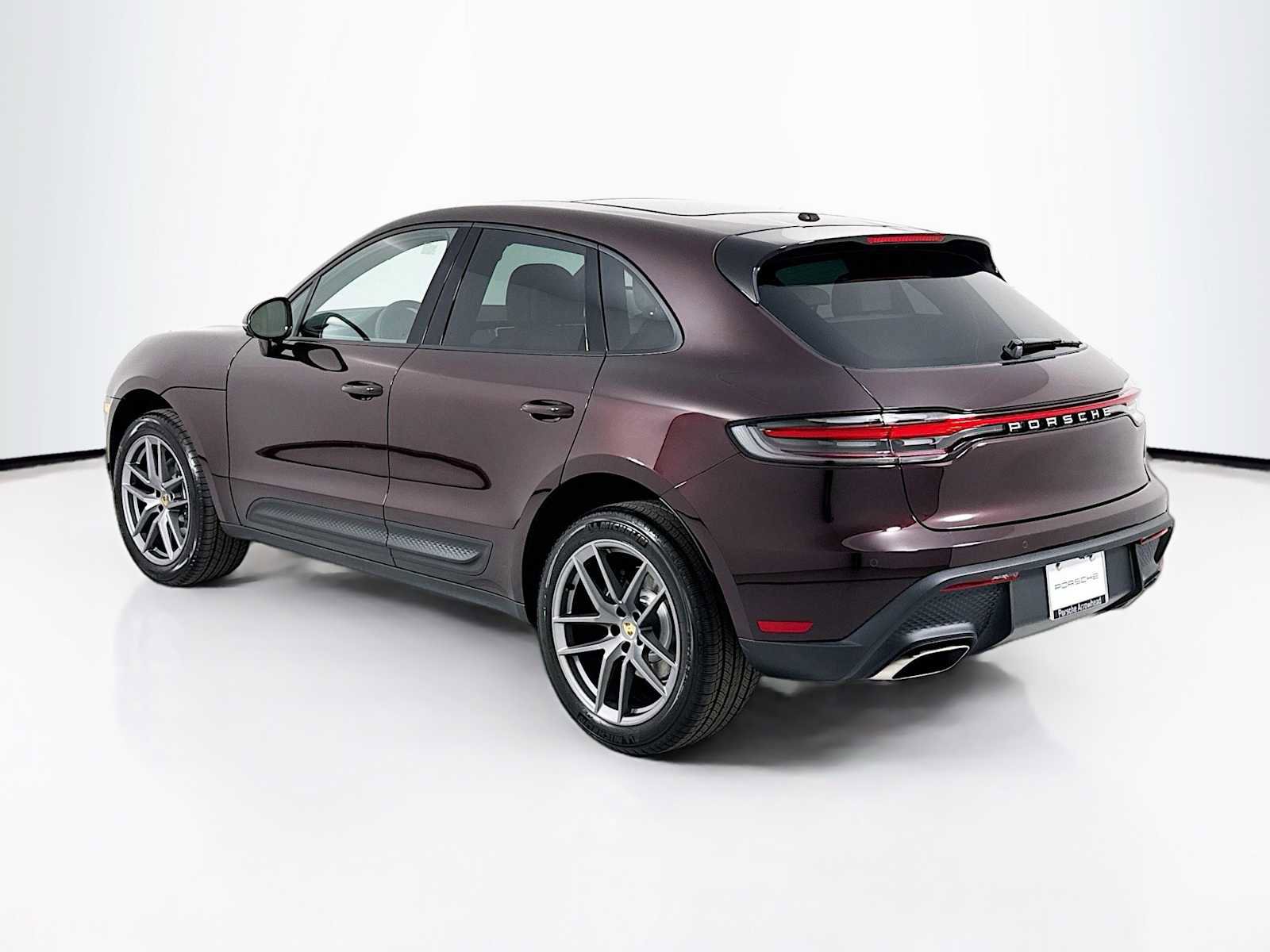 New 2026 Porsche Macan image 3