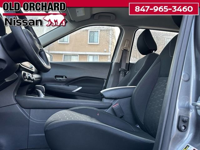 Used 2024 Nissan Kicks SV FWD image 9