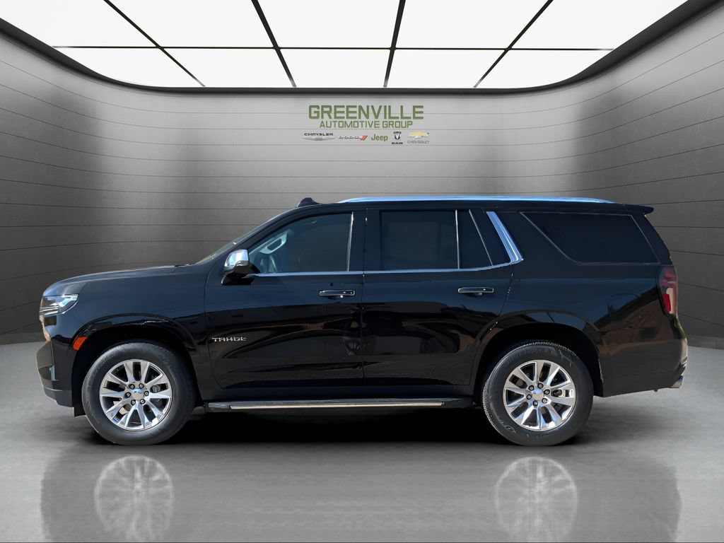 Used 2024 Chevrolet Tahoe Premier RWD image 2