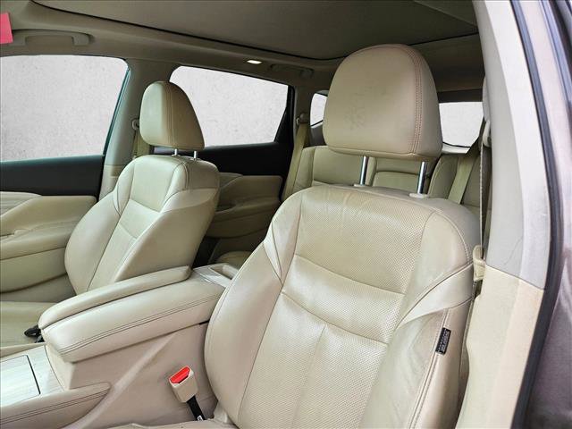 Used 2015 Nissan Murano Platinum w/ Platinum Technology Package image 17