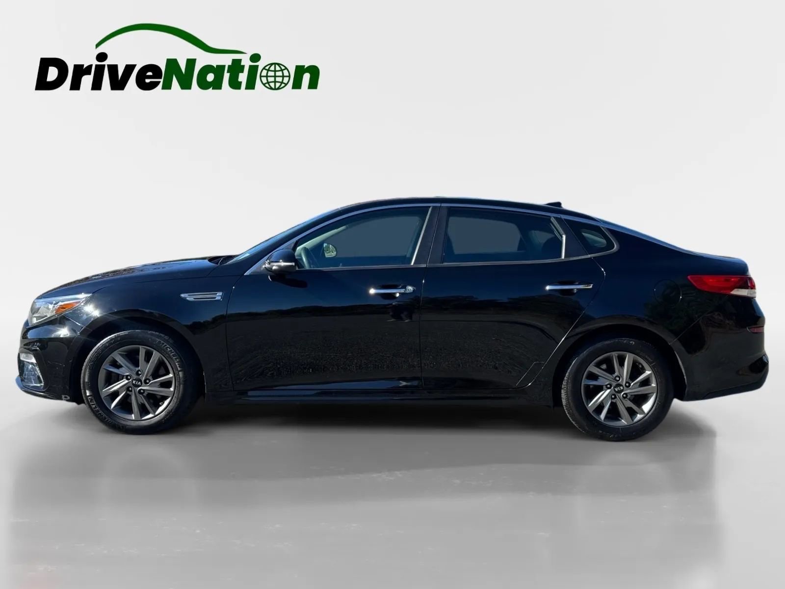 Used 2019 Kia Optima LX image 8