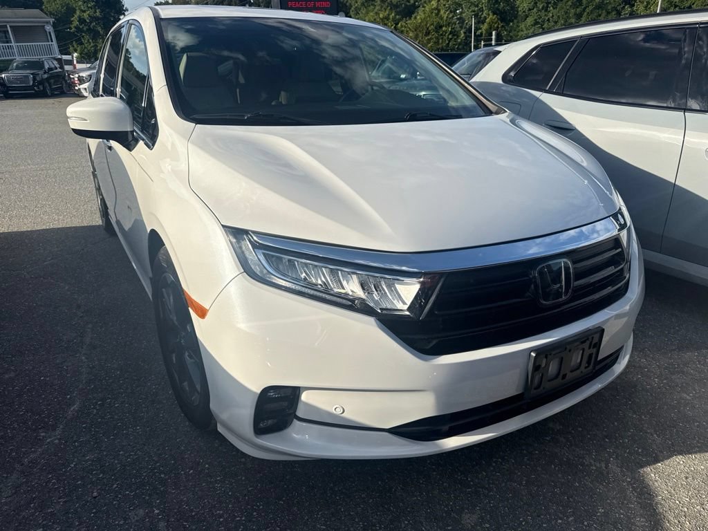 Used 2023 Honda Odyssey Elite image 2