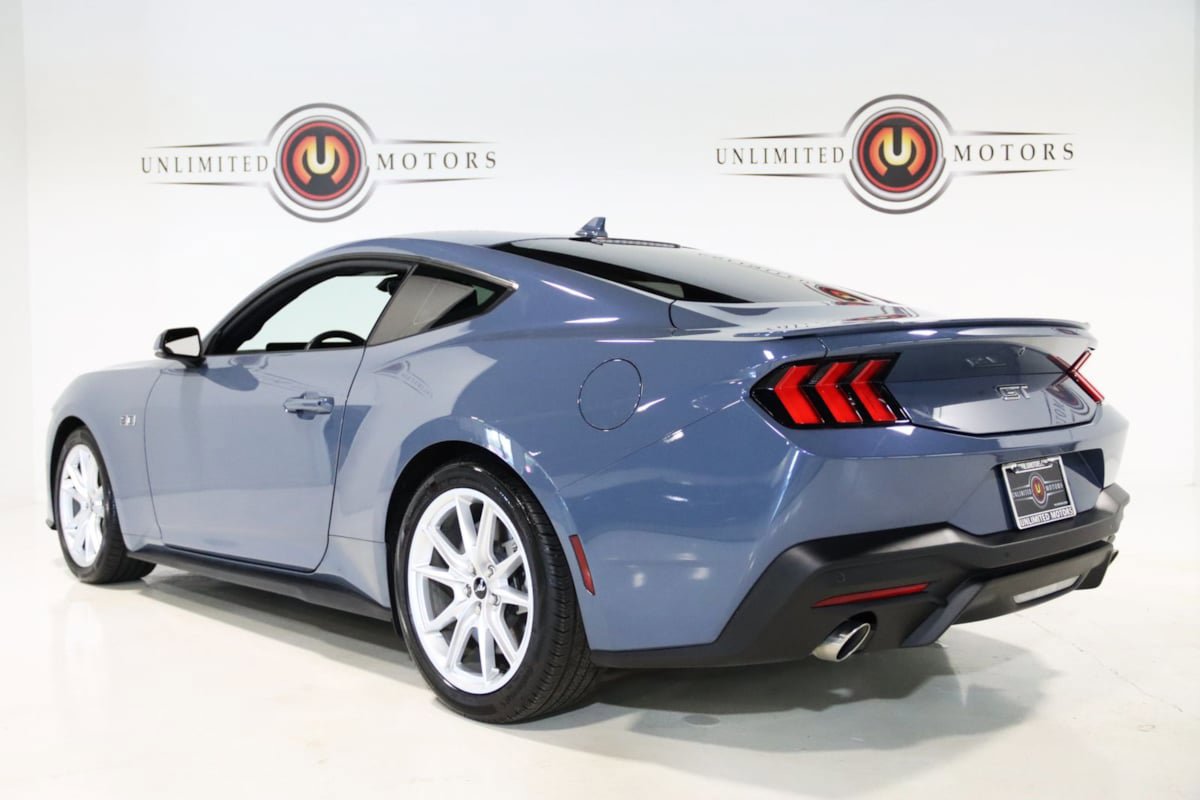 Used 2024 Ford Mustang GT Premium RWD image 19