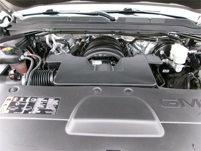 Used 2017 GMC Yukon Denali image 36