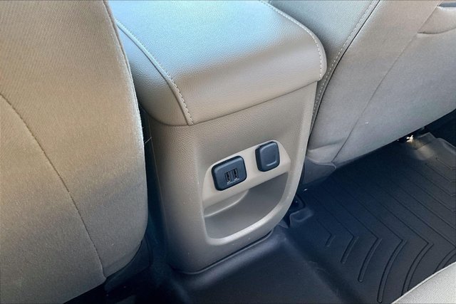 Used 2015 GMC Canyon SLE w/ SLE Convenience Package AWD/4WD image 10