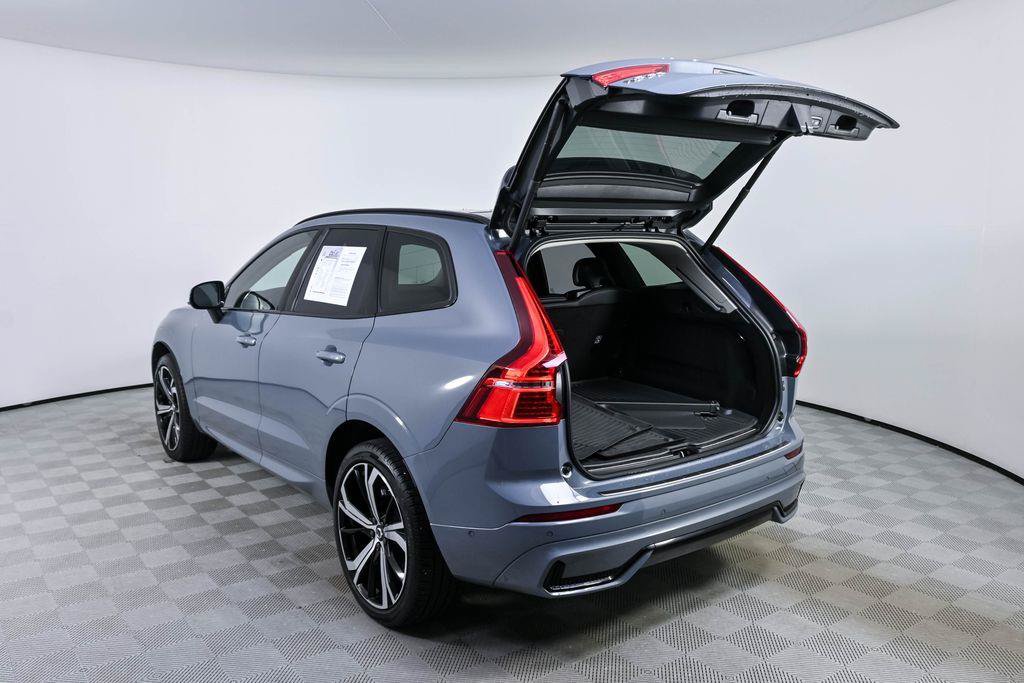 Used 2024 Volvo XC60 B5 Ultimate w/ Protection Package Premier AWD/4WD image 35