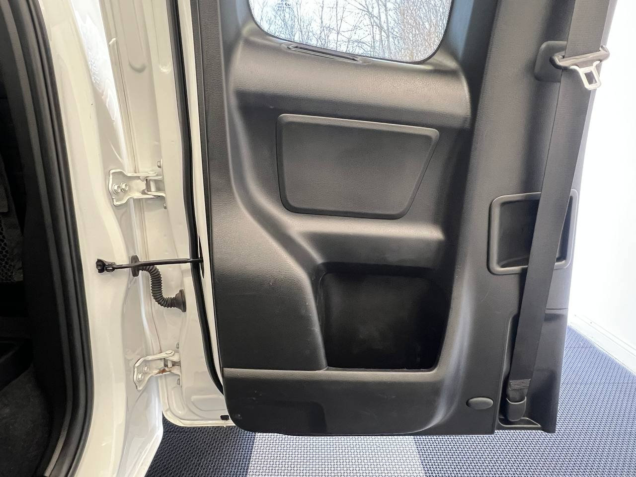 Used 2021 Toyota Tacoma SR image 9