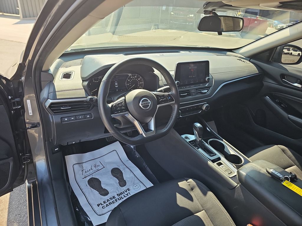 Used 2022 Nissan Altima 2.5 SV w/ SV Premium Package image 20