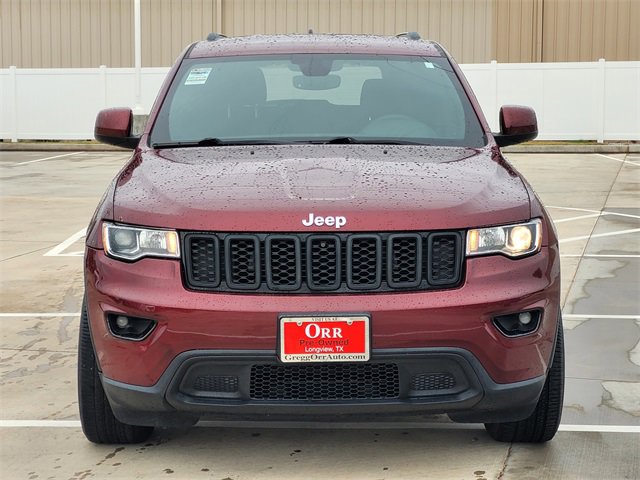 Used 2019 Jeep Grand Cherokee Laredo w/ 18" Wheel & 8.4" Radio Group image 2