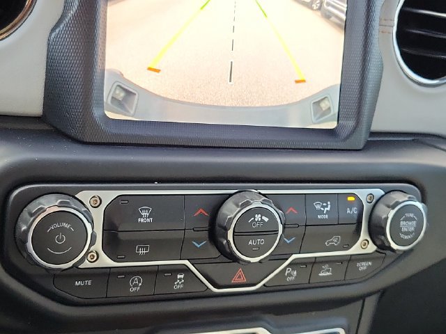 Used 2023 Jeep Gladiator Overland AWD/4WD image 50