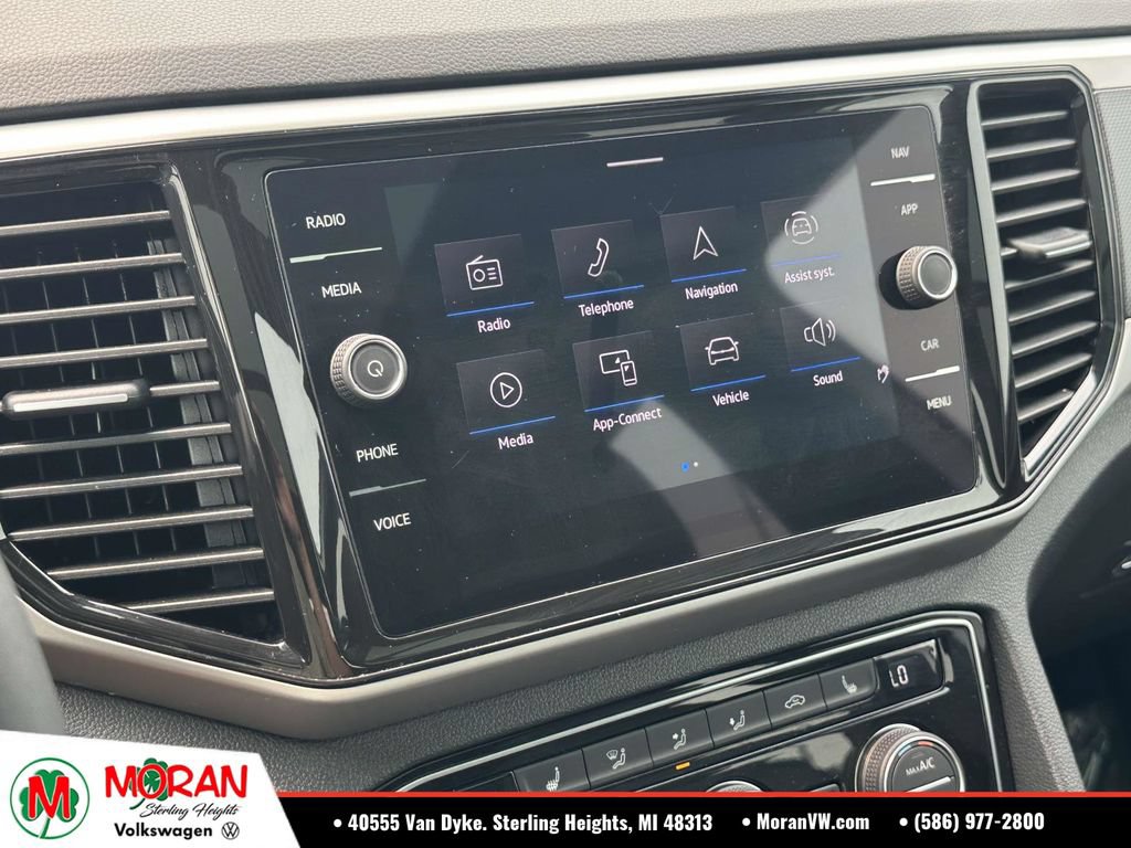 Certified 2023 Volkswagen Atlas Cross Sport SEL AWD/4WD image 29
