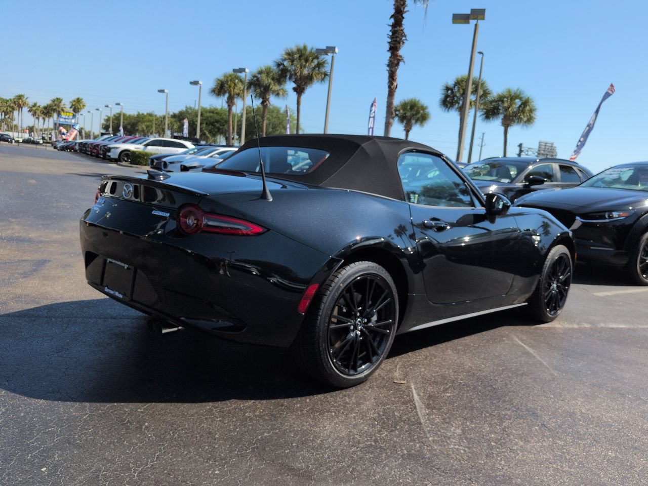 New 2026 MAZDA MX-5 Miata Club w/ Interior Package RWD image 4