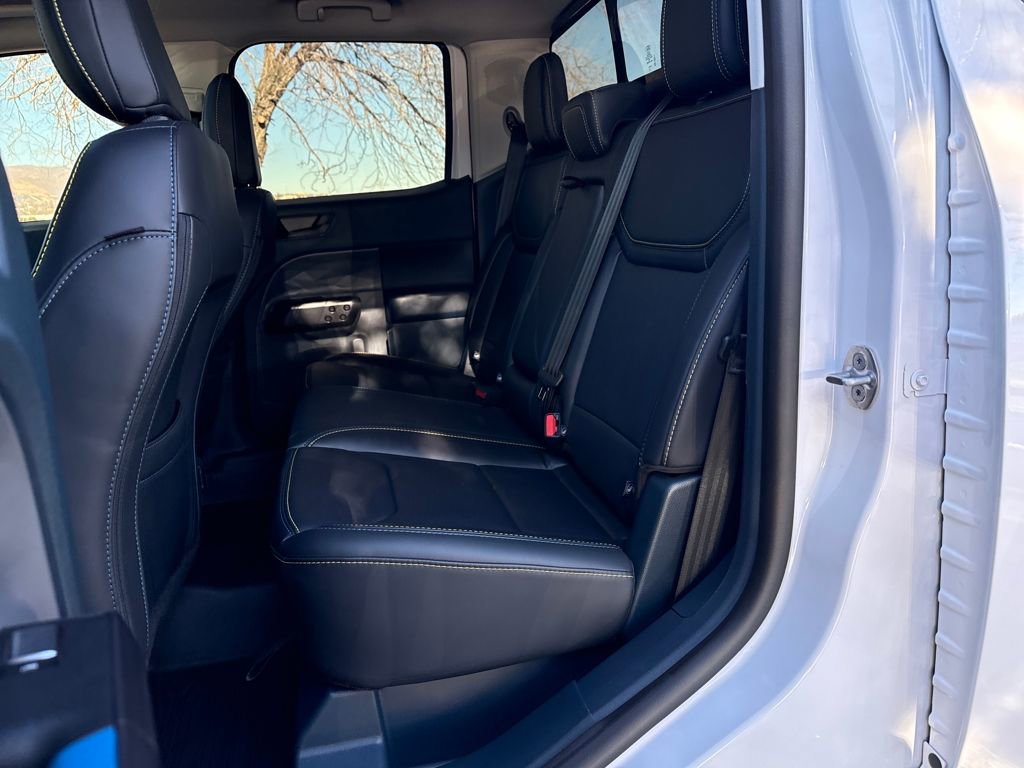 Certified 2025 Ford Maverick Lobo image 23