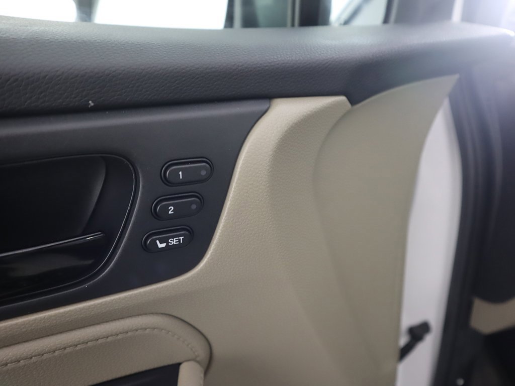 Used 2023 Honda Odyssey Touring image 38