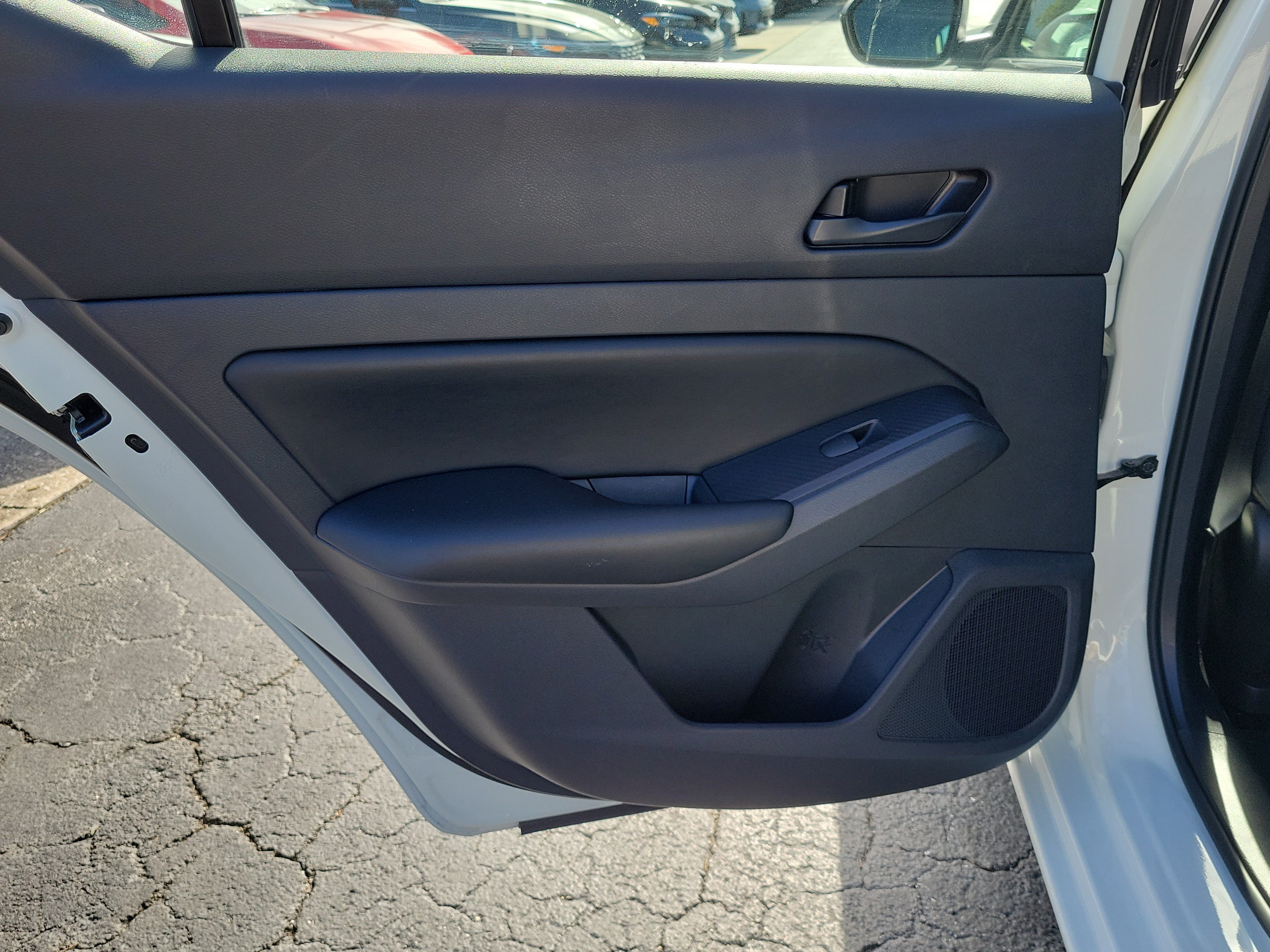 Certified 2025 Nissan Altima 2.5 S FWD image 10