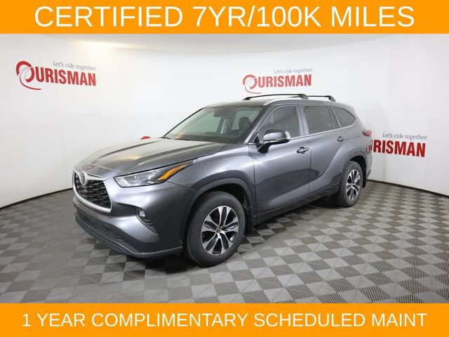 Used 2023 Toyota Highlander XLE FWD image 3