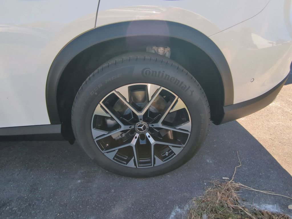 Certified 2025 Mercedes-Benz GLC 350e 4MATIC image 24