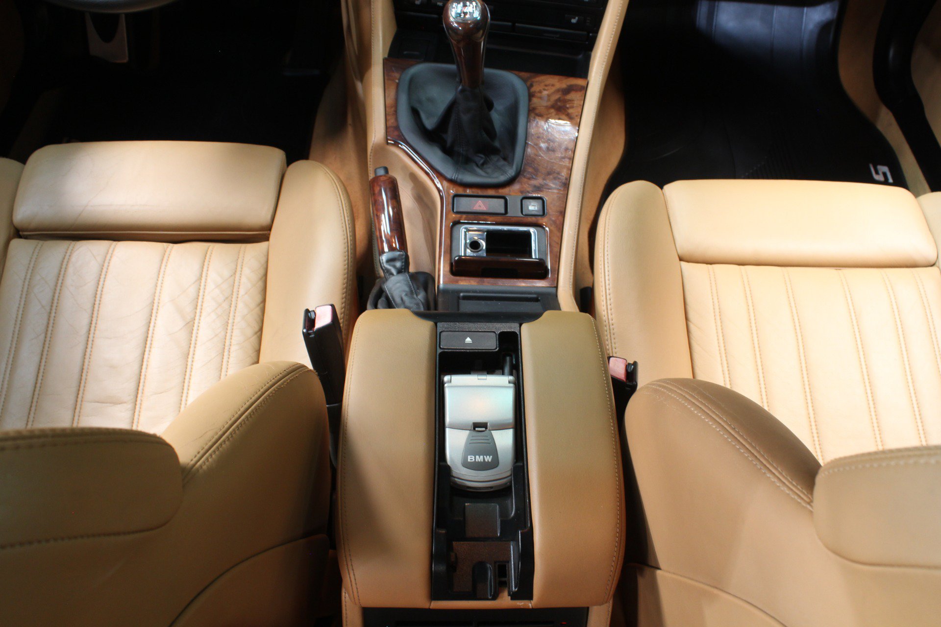 Used 2002 BMW M5 RWD image 48