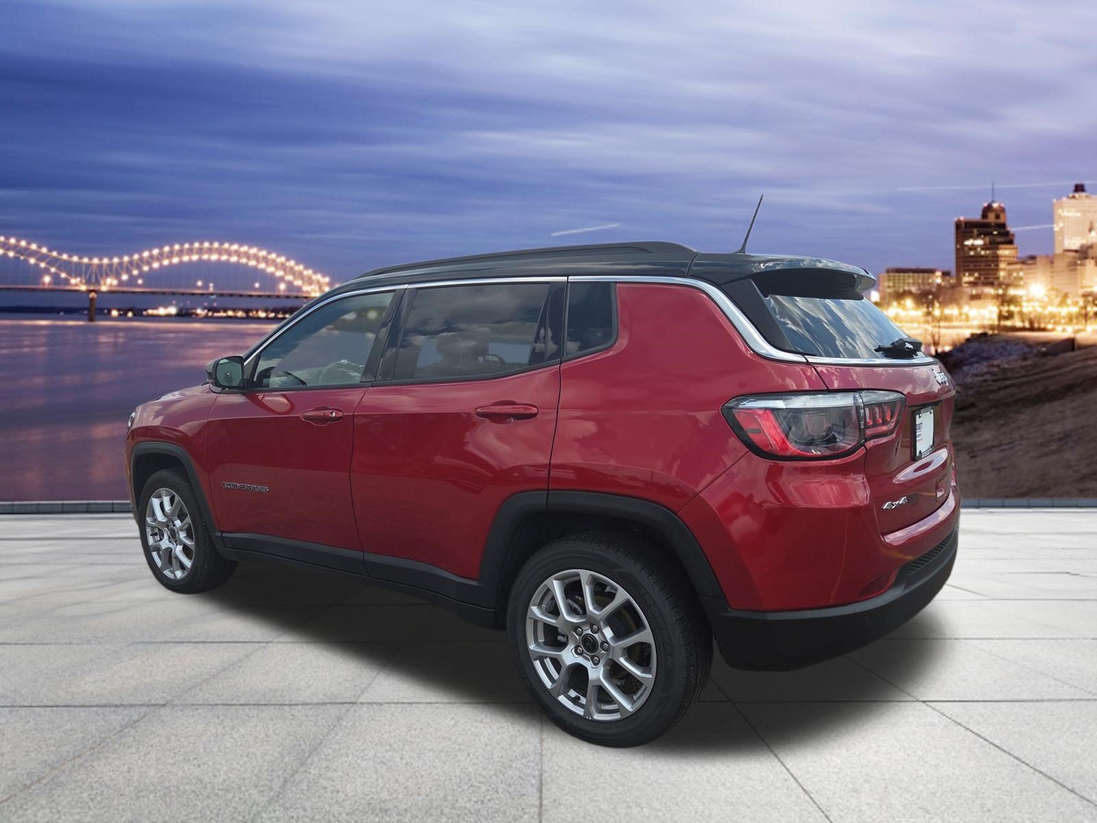 Used 2025 Jeep Compass Limited AWD/4WD image 3