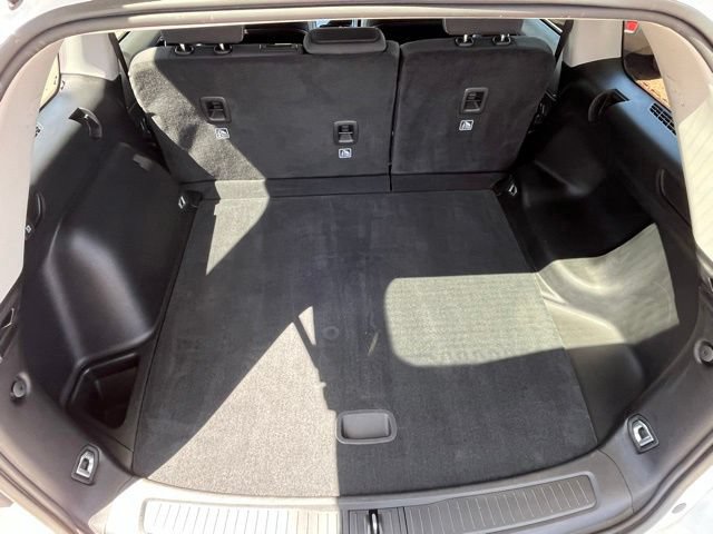 Used 2023 Jeep Grand Cherokee Laredo AWD/4WD image 26