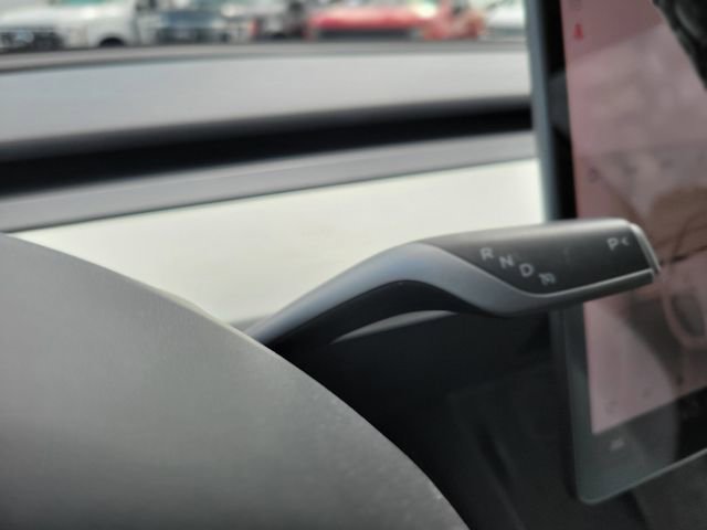 Used 2022 Tesla Model Y Performance image 26