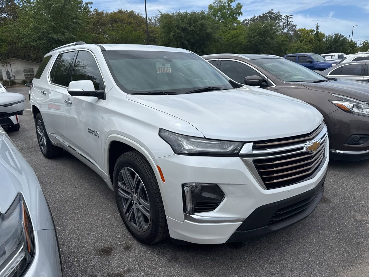 Used 2023 Chevrolet Traverse High Country w/ LPO, Floor Liner Package image 2