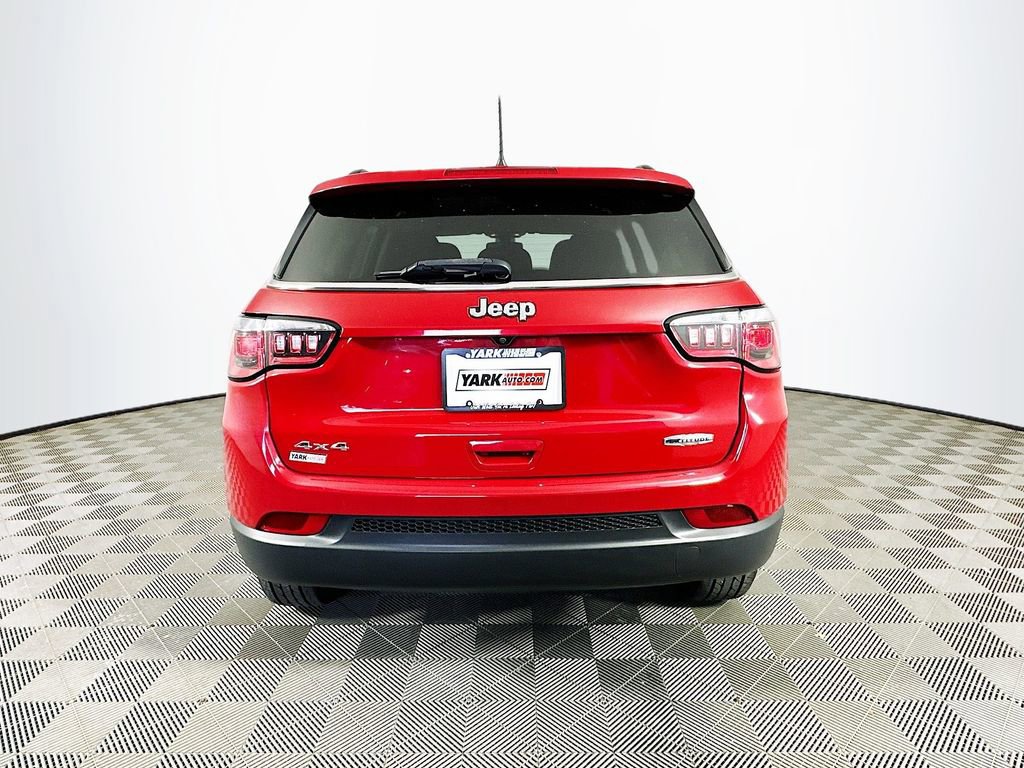 Used 2019 Jeep Compass Latitude w/ Cold Weather Group image 9