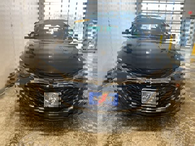 Used 2020 Chevrolet Malibu LT w/ Leather Package image 4